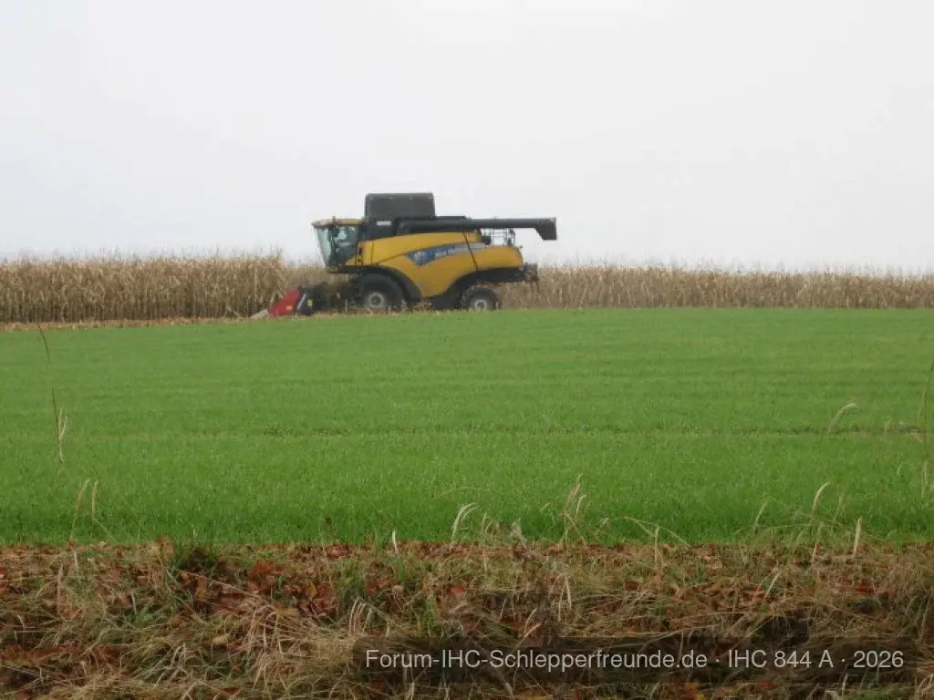 New Holland CR 9060