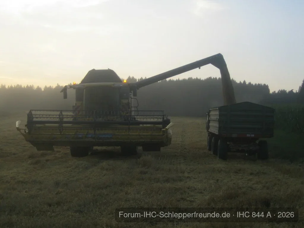 New Holland CX 8040
