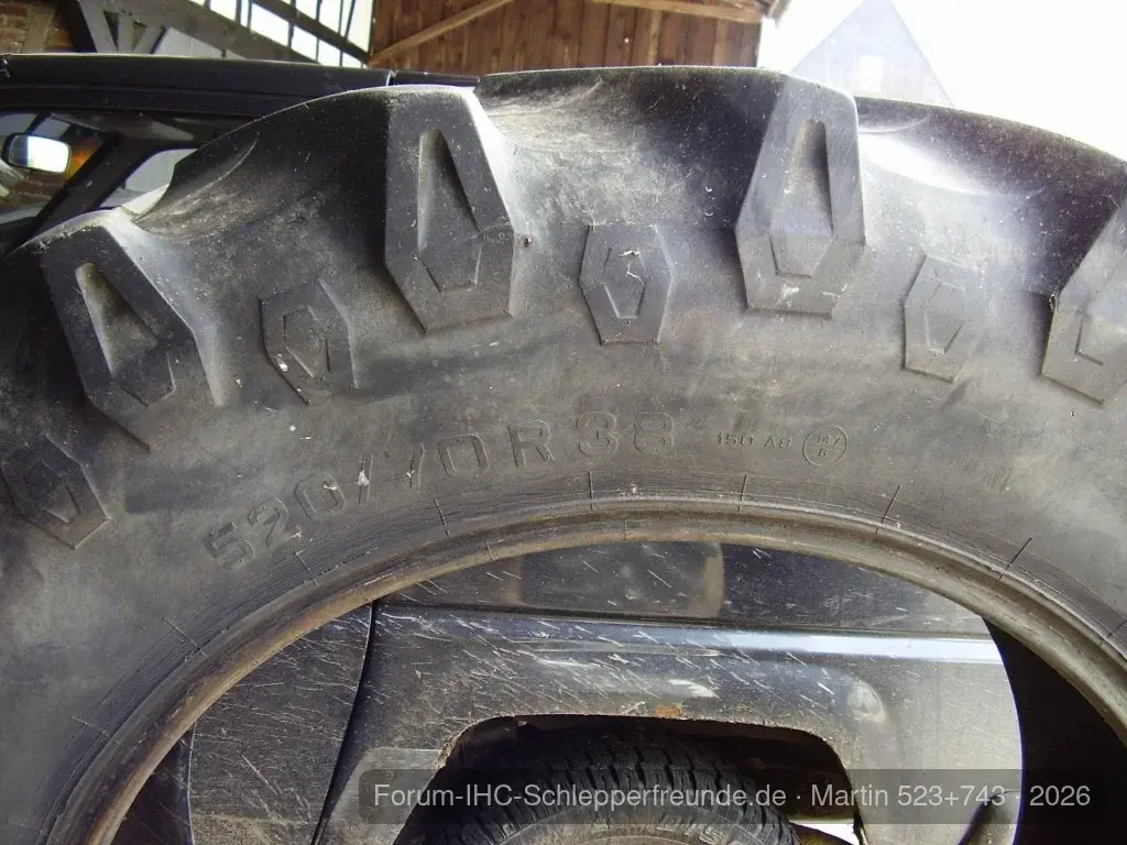 Pirelli TM 700