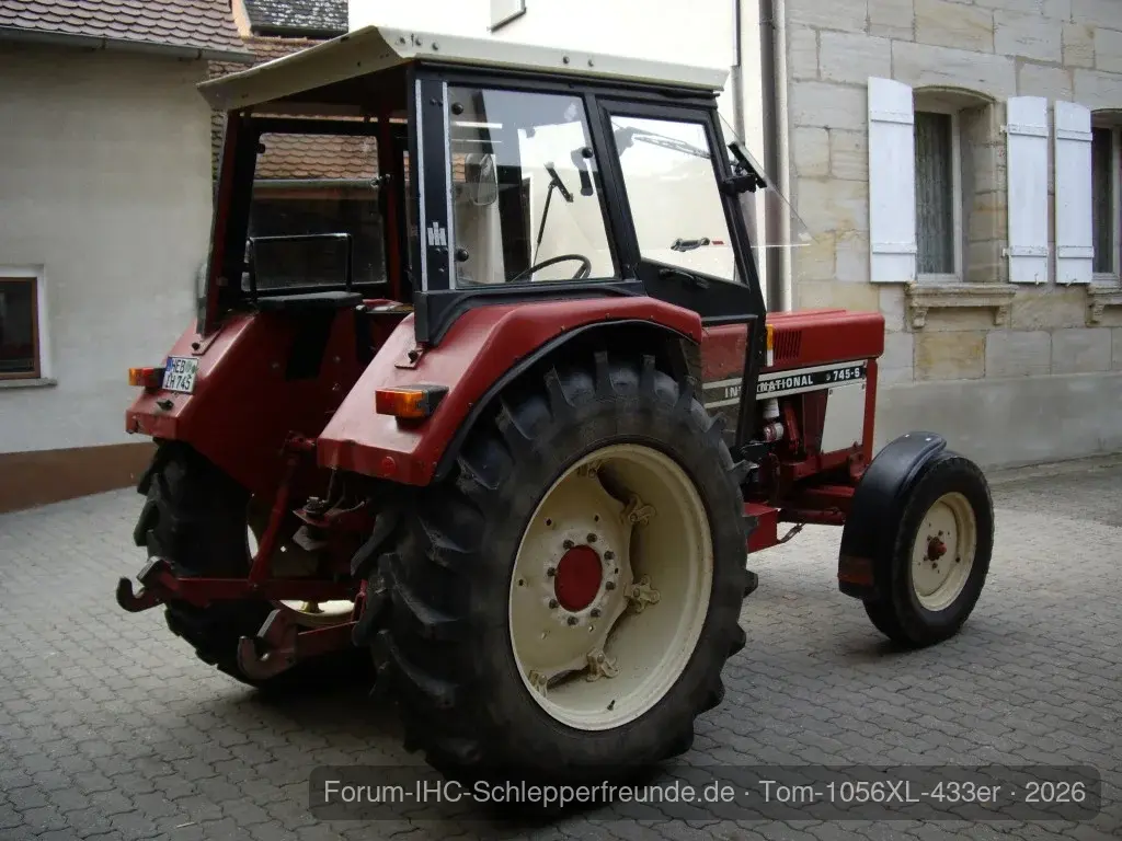Tom1056XL-745-S