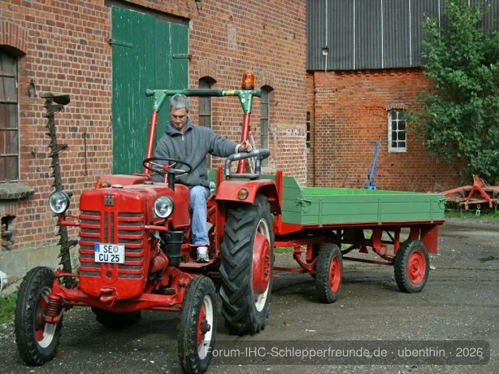 Unser Trecker mit Anhänger